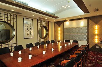 Cosco Hotel Canton Esterno foto